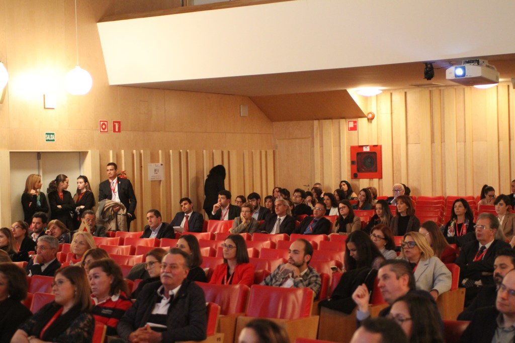 Recepción masiva de ponencias y&nbsp;comunicaciones